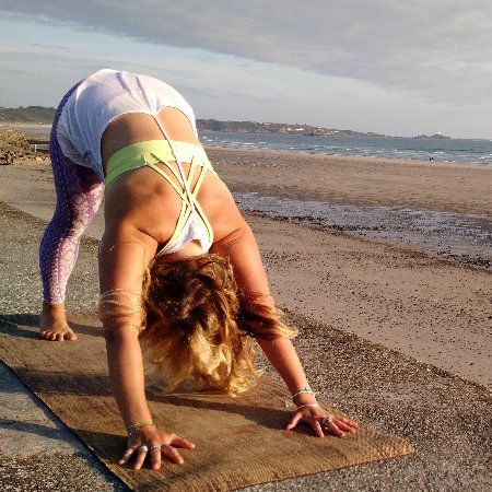 Kula Yoga downward dog